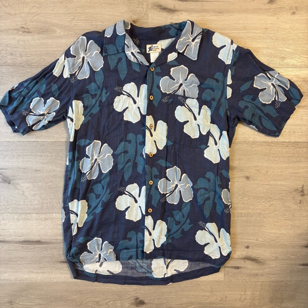 Vtg Hawaiian Button Up Shirt Size Medium